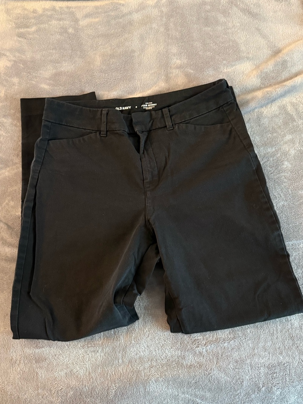 Old Navy Black Women's High Rise Pixie Skinny Straight Leg Pants 8